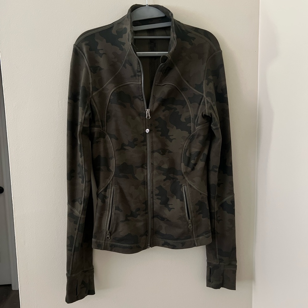 Olive green camo lululemon define jacket